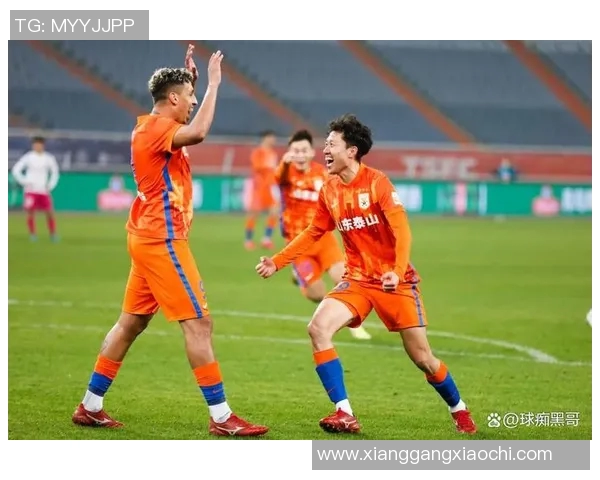 曼佐基精彩进球助力大连英博赢得关键胜利展现强大团队实力